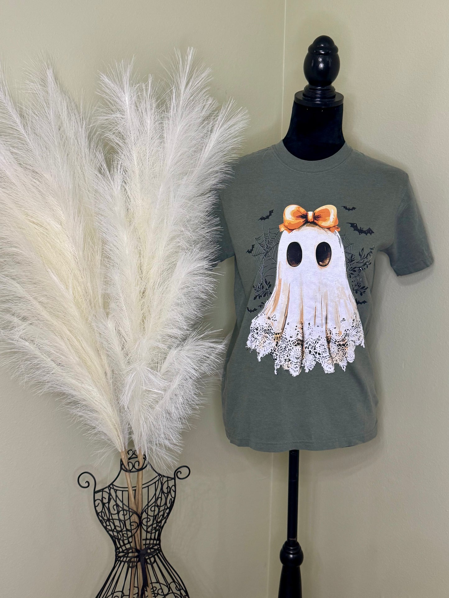 Cute Ghost & Bow tee